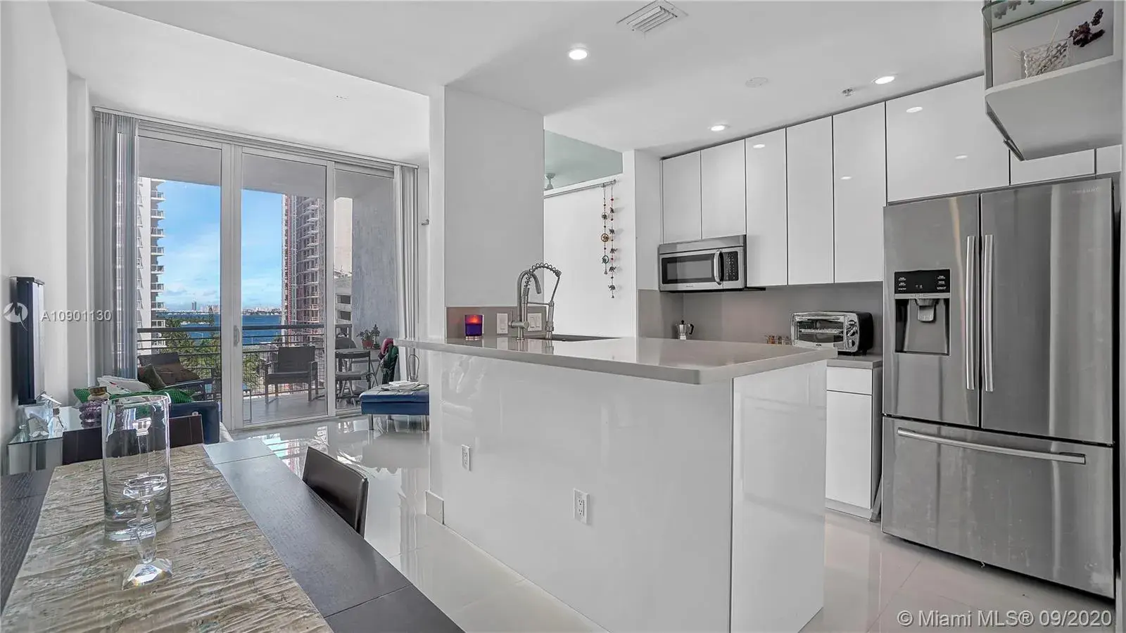 2 bedroom 2 bath Residential Lease for rent at 2200 NE 4th Ave # 602, Miami FL 33137