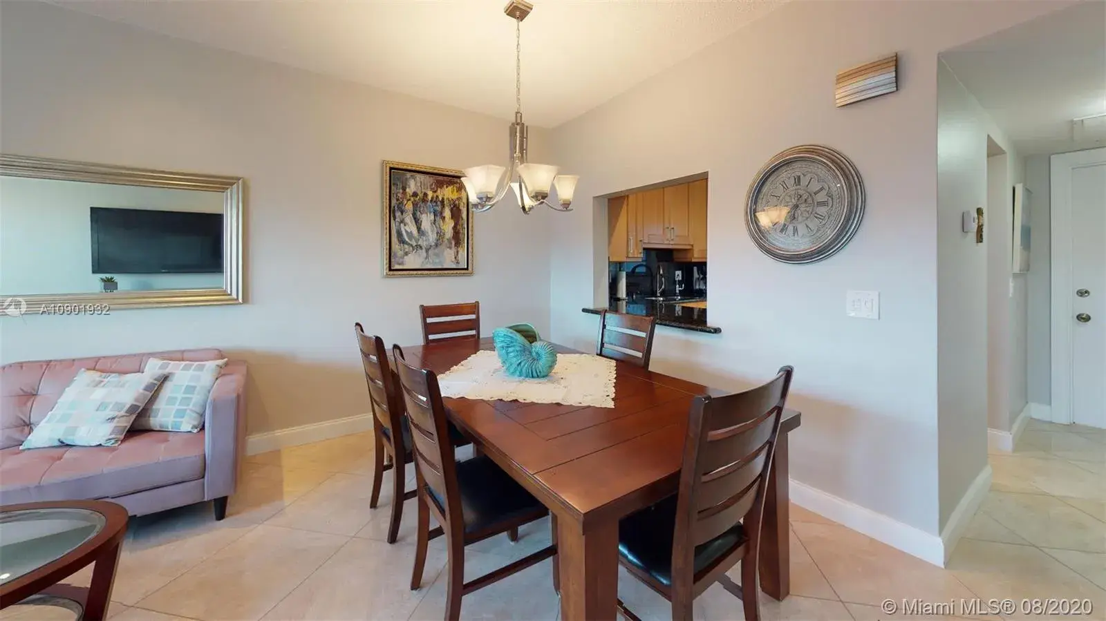 1 bedroom 1 bath for sale at 329 SE 3rd St # 402P, Hallandale Beach FL 33009