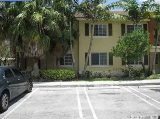 970 NE 33rd Ter # 201, Homestead FL 33033