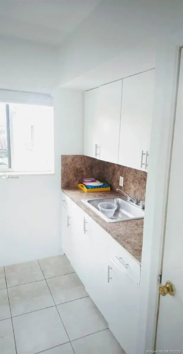 655 SW 19th Rd # 2, Miami FL 33129