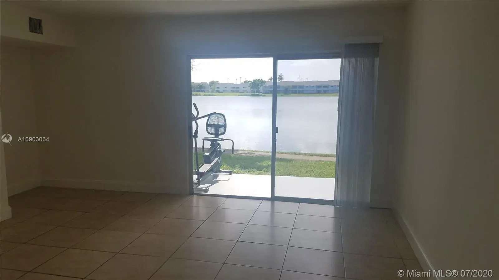 3473 NW 44th St # 102, Oakland Park FL 33309