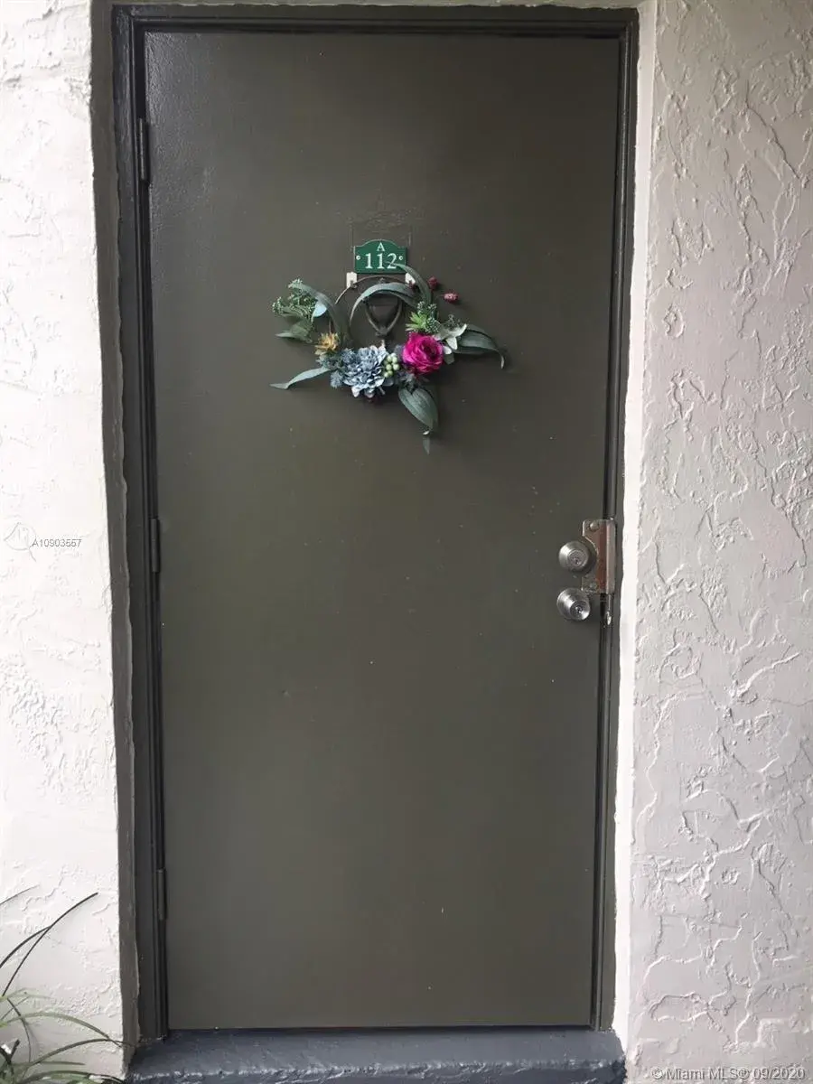 3 bedroom 2 bath Residential Lease for rent at 7963 SW 104th St # 112A, Miami FL 33156