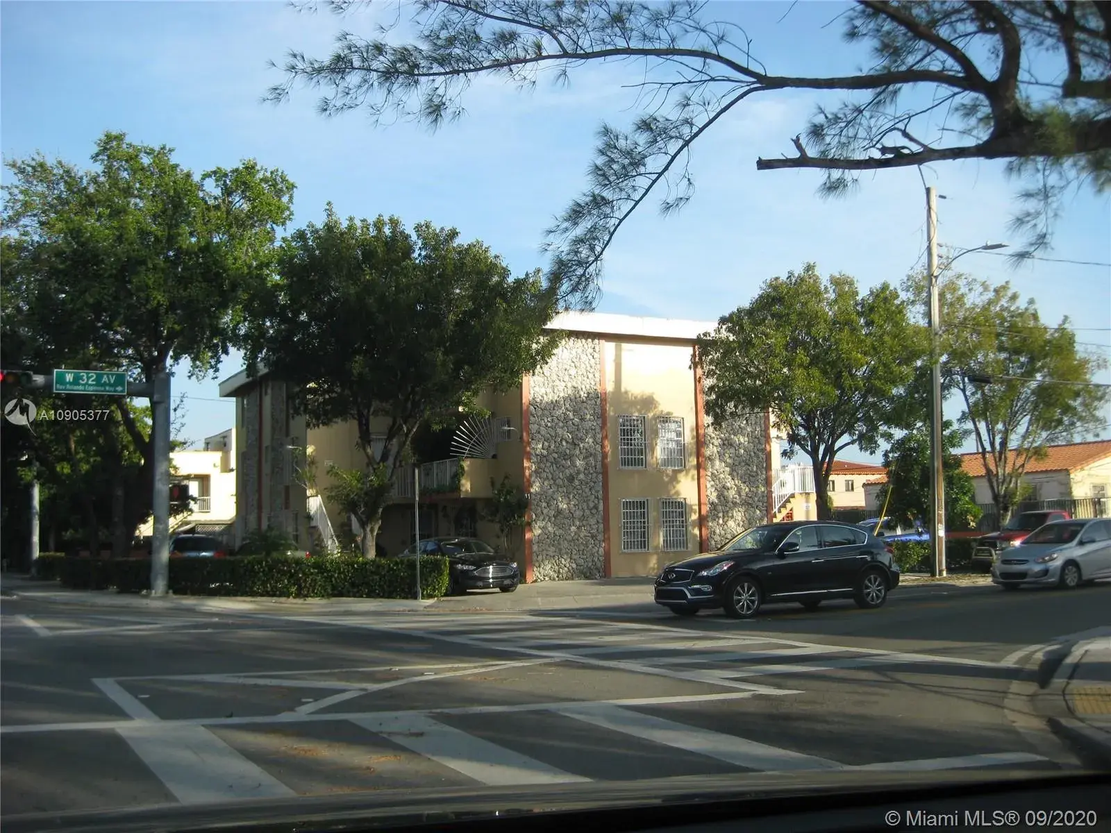 2 bedroom 1 bath Residential Lease for rent at 11 SW 32nd Ave # 1, Miami FL 33135