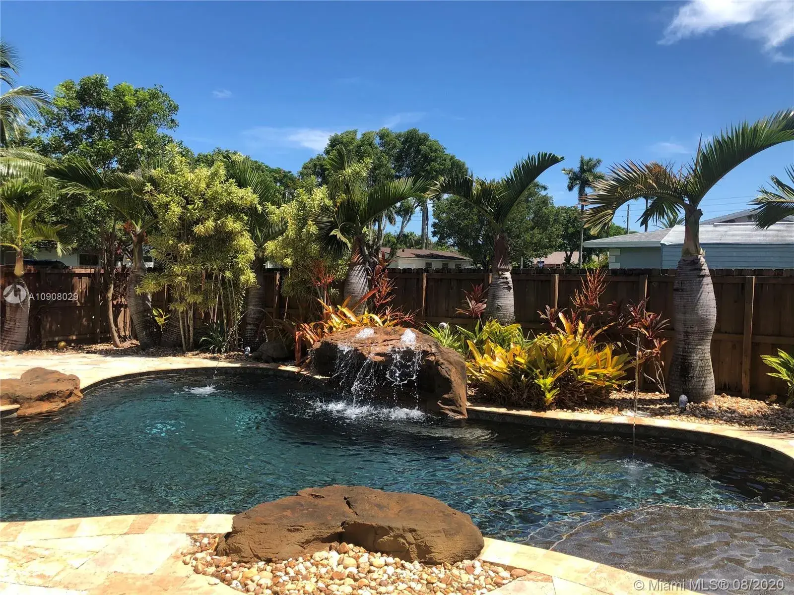 3 bedroom 3 bath Residential Lease for rent at 8910 SW 182nd Ter, Palmetto Bay FL 33157