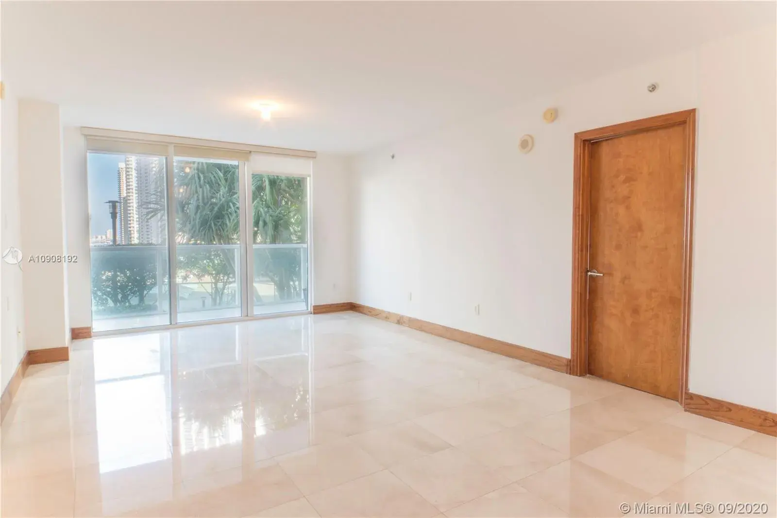 31 SE 5th St # 1208, Miami FL 33131