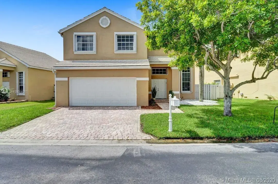 285 Bridgeton Way, Weston FL 33326