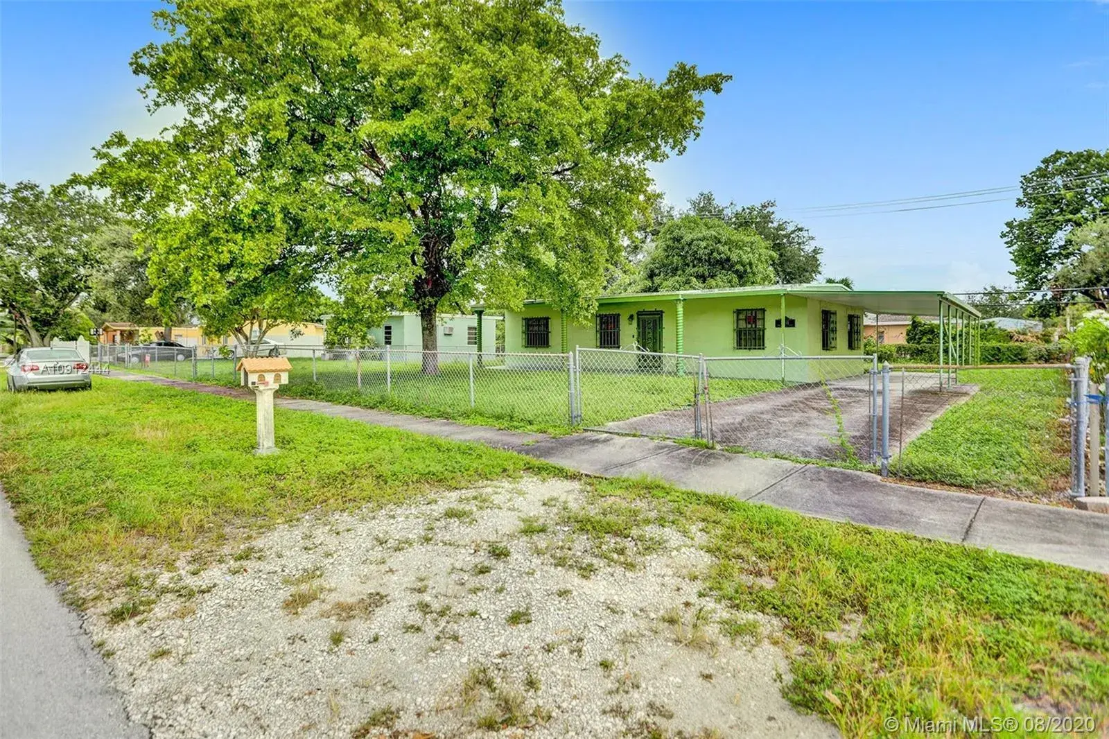 2301 NW 166th St, Miami Gardens FL 33054