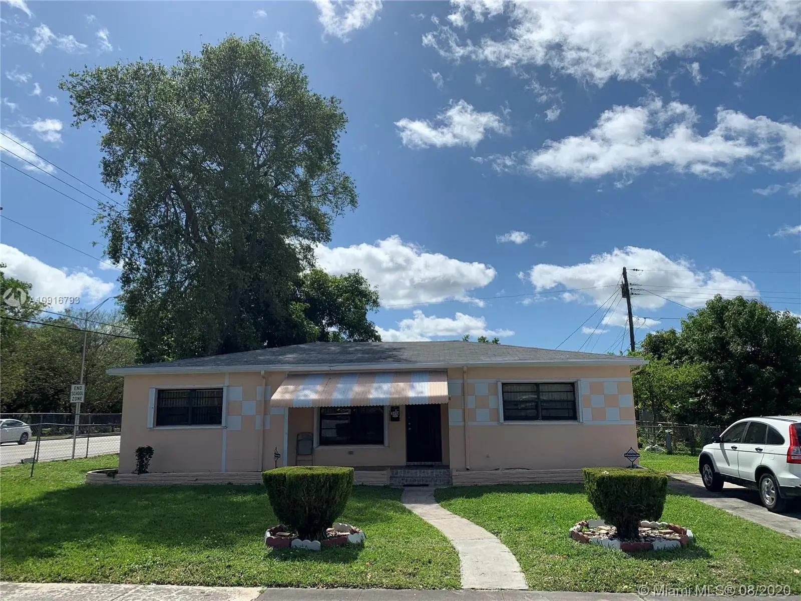 4 bedroom 2 bath Residential for sale at 590 NE 157th Ter, Miami FL 33162