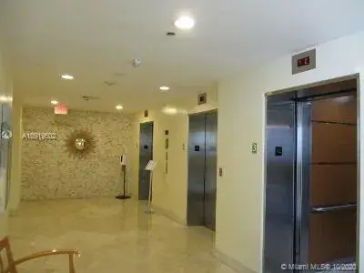 6767 Collins Ave # 1402, Miami Beach FL 33141