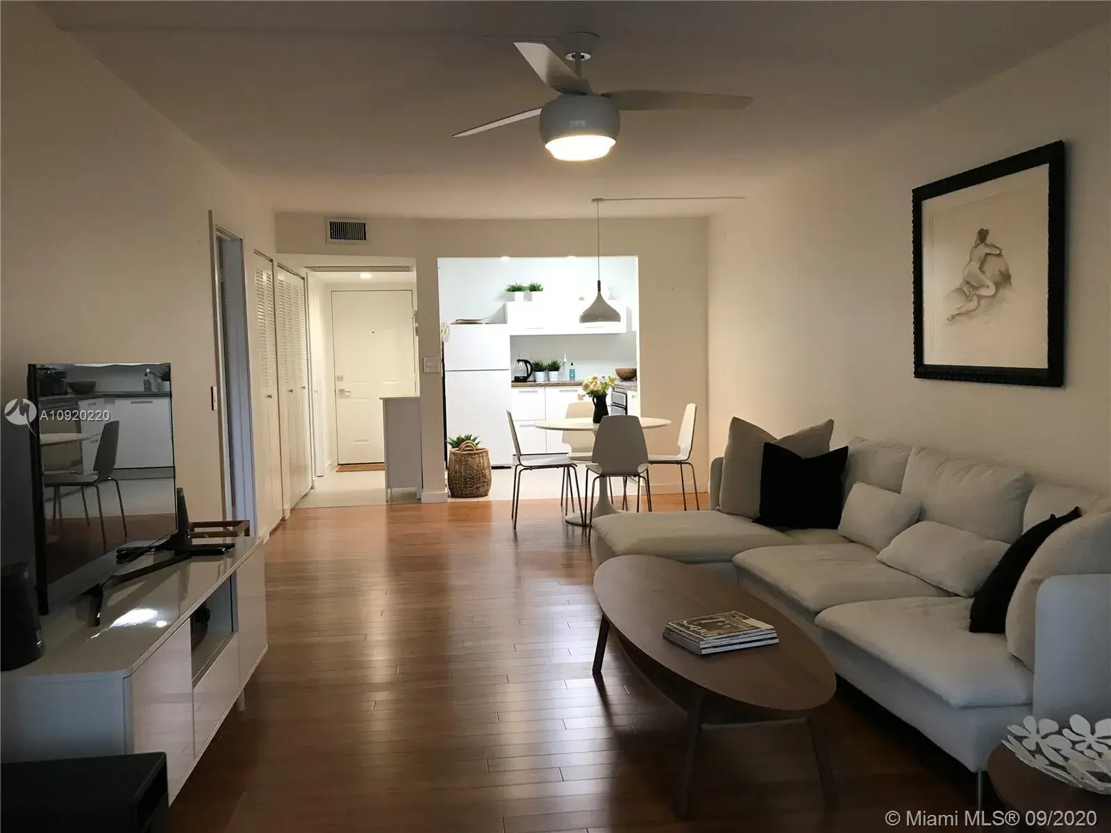 1 bedroom 1 bath Residential Lease for rent at 9440 SW 8th St # 316, Boca Raton FL 33428