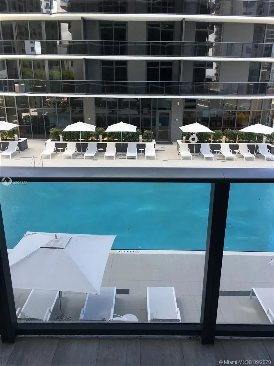 1 bedroom 1 bath Residential Lease for rent at 55 SW 9th St # 1102, Miami FL 33130