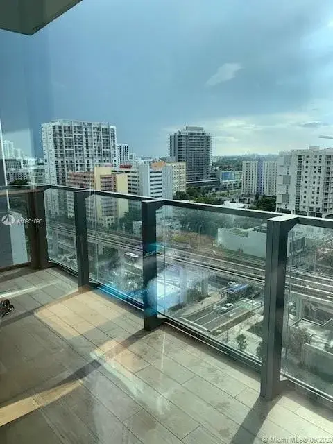 1 bedroom 1 bath Residential for sale at 88 SW 7th St # 1008, Miami FL 33130