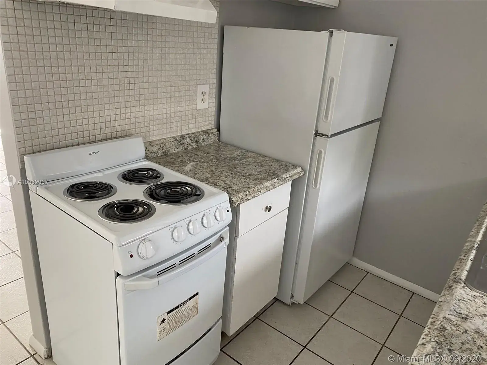 2 bedroom 1 bath Residential Lease for rent at 1826 Sherman St # 3, Hollywood FL 33020