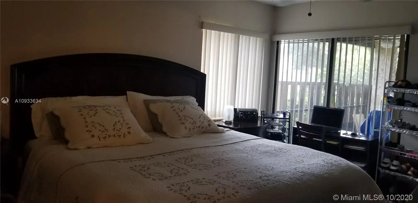 64 Wimbledon Lake Dr # 64, Plantation FL 33324