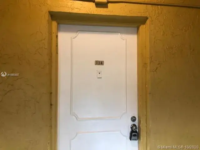 5100 SW 41st St # 114, Pembroke Park FL 33023