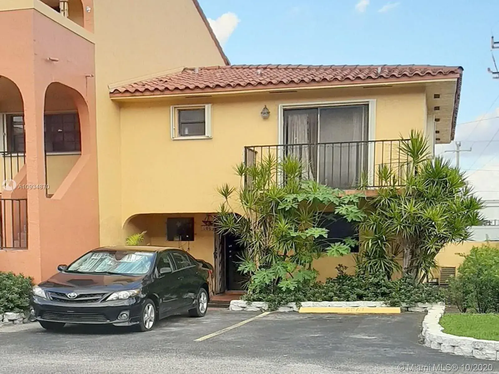 5061 W 12th Ln # 10, Hialeah FL 33012