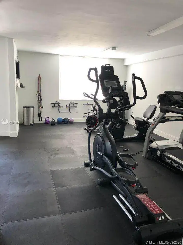 1893 S Ocean Dr # 903, Hallandale Beach FL 33009