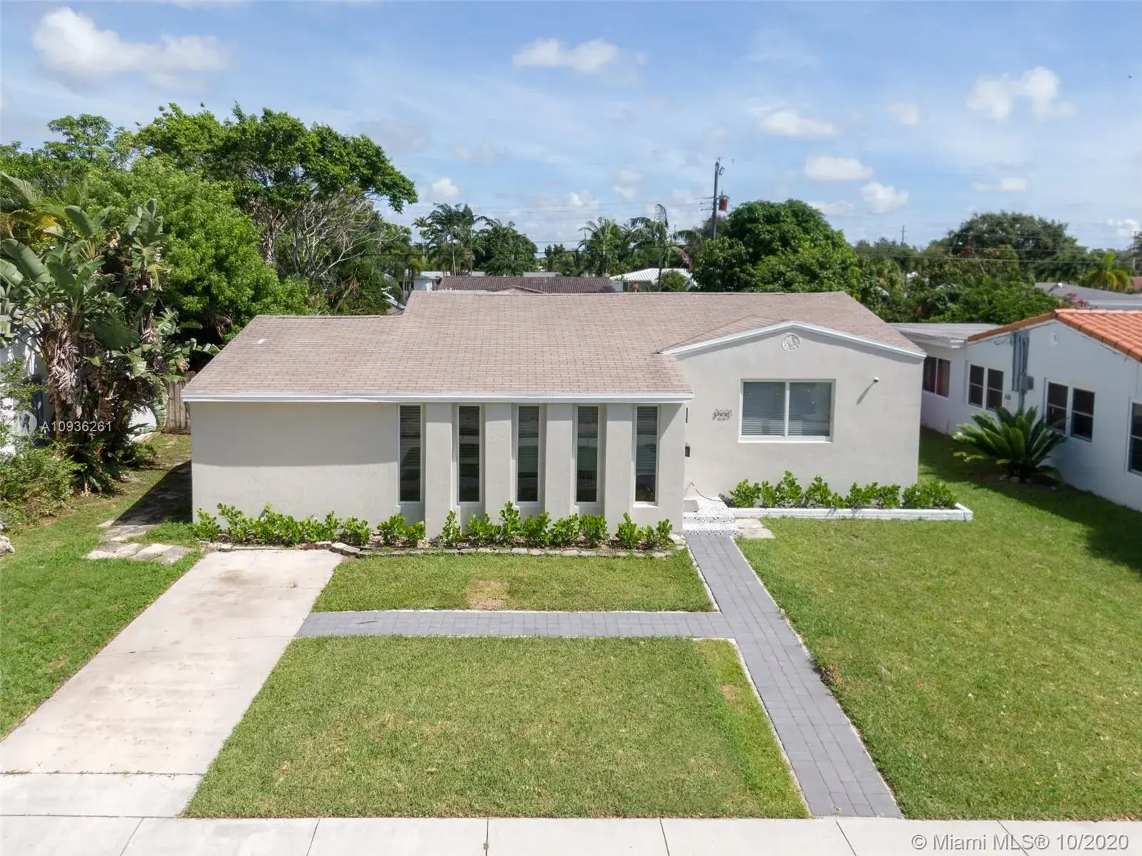 3 bedroom 1 bath Residential Lease for rent at 3221 Cleveland St, Hollywood FL 33021