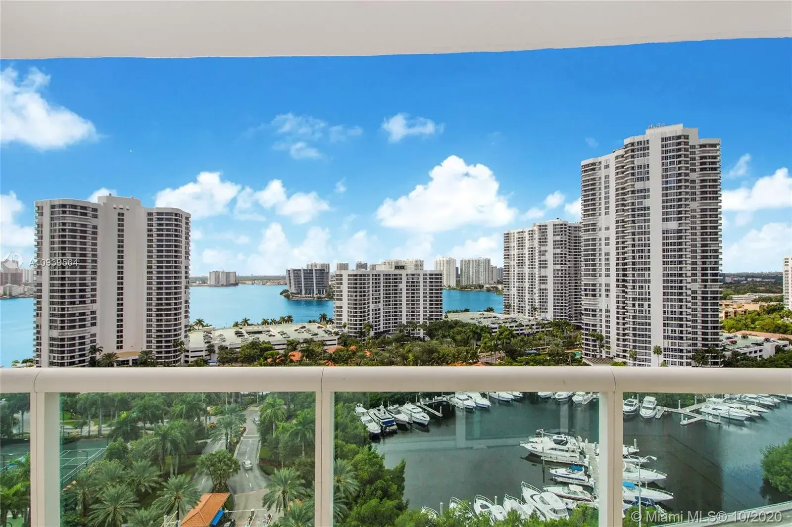 3 bedroom 3 bath Residential for sale at 19400 Turnberry Way # 1611, Aventura FL 33180