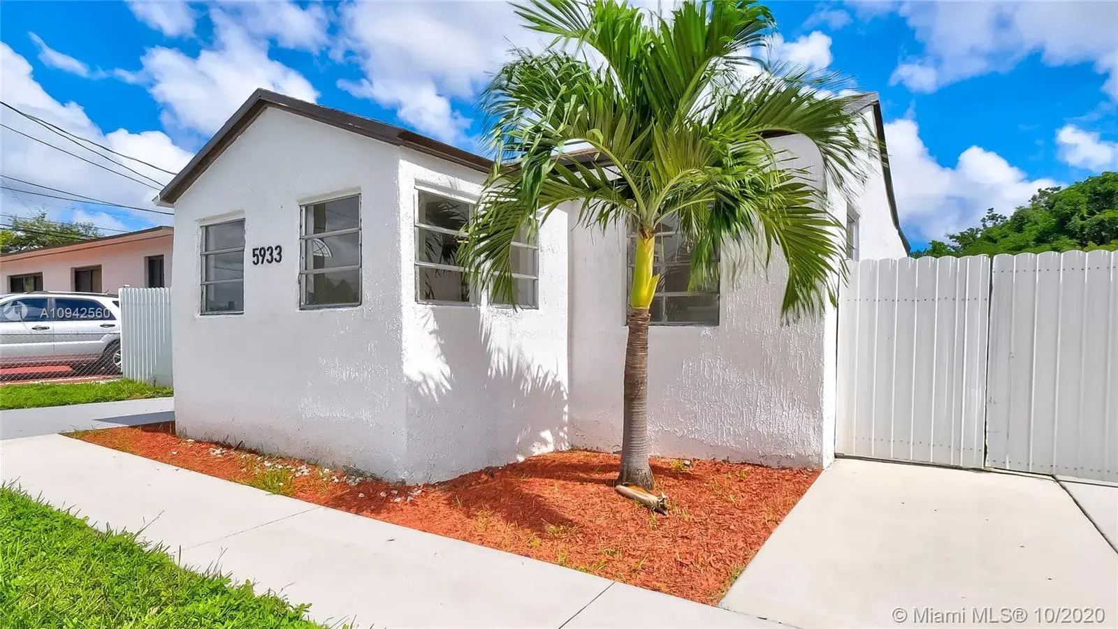 5933 NW 21st Ave, Miami FL 33142 photo 2