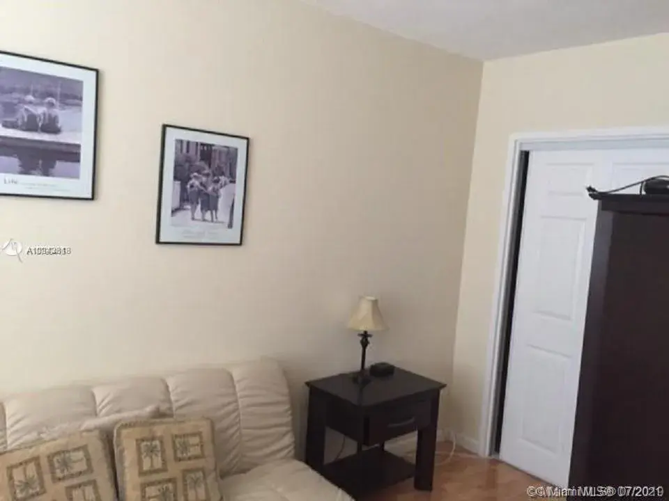 3725 S Ocean Dr # 917, Hollywood FL 33019