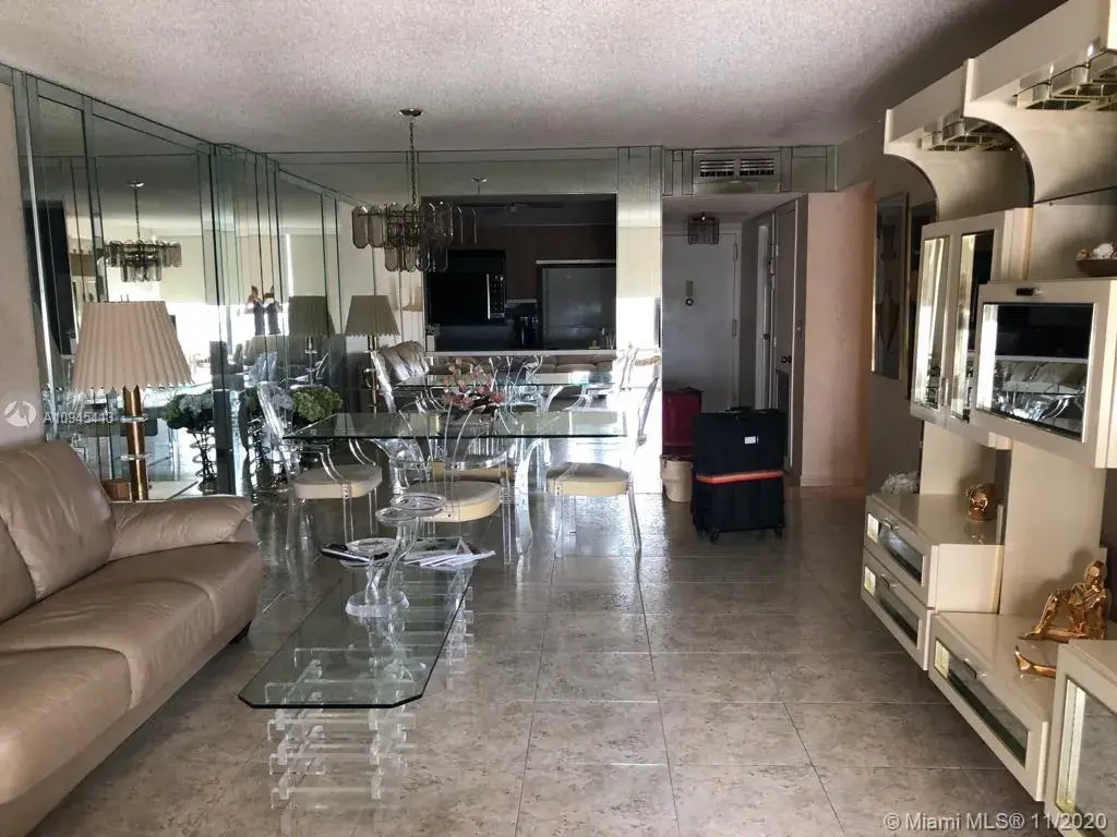 2301 S Ocean Dr # 2206, Hollywood FL 33019