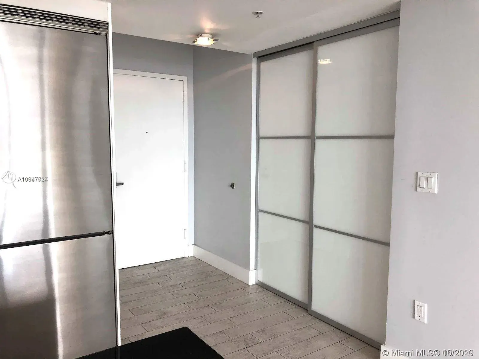 92 SW 3rd St # 3903, Miami FL 33130
