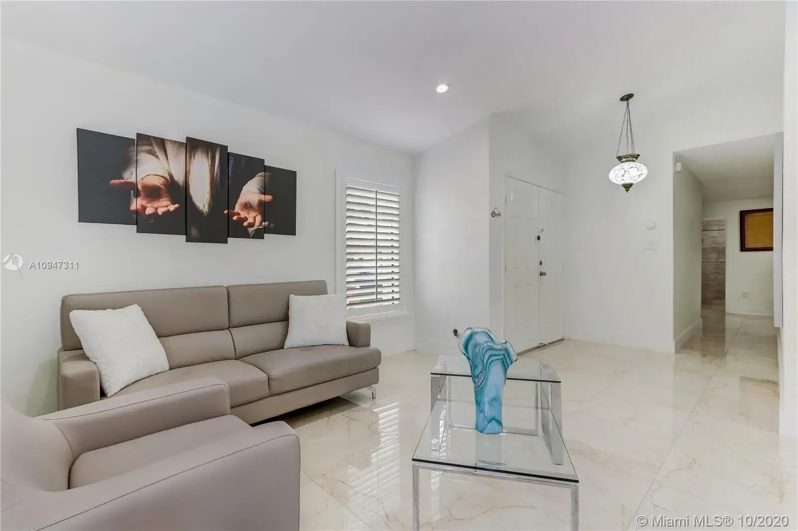9857 SW 7th St, Miami FL 33174