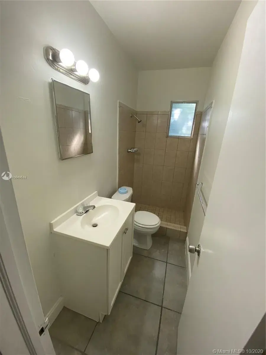 618 NE 8th Ave # 1, Fort Lauderdale FL 33304