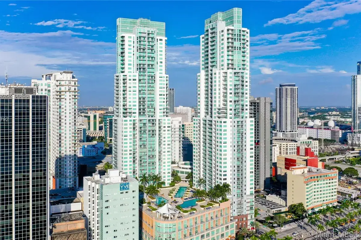 253 NE 2nd St # 219, Miami FL 33132