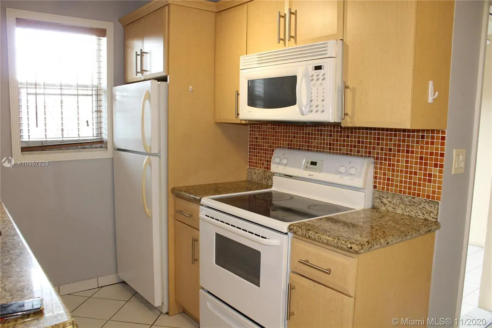 421 NE 1st St # 205, Hallandale Beach FL 33009