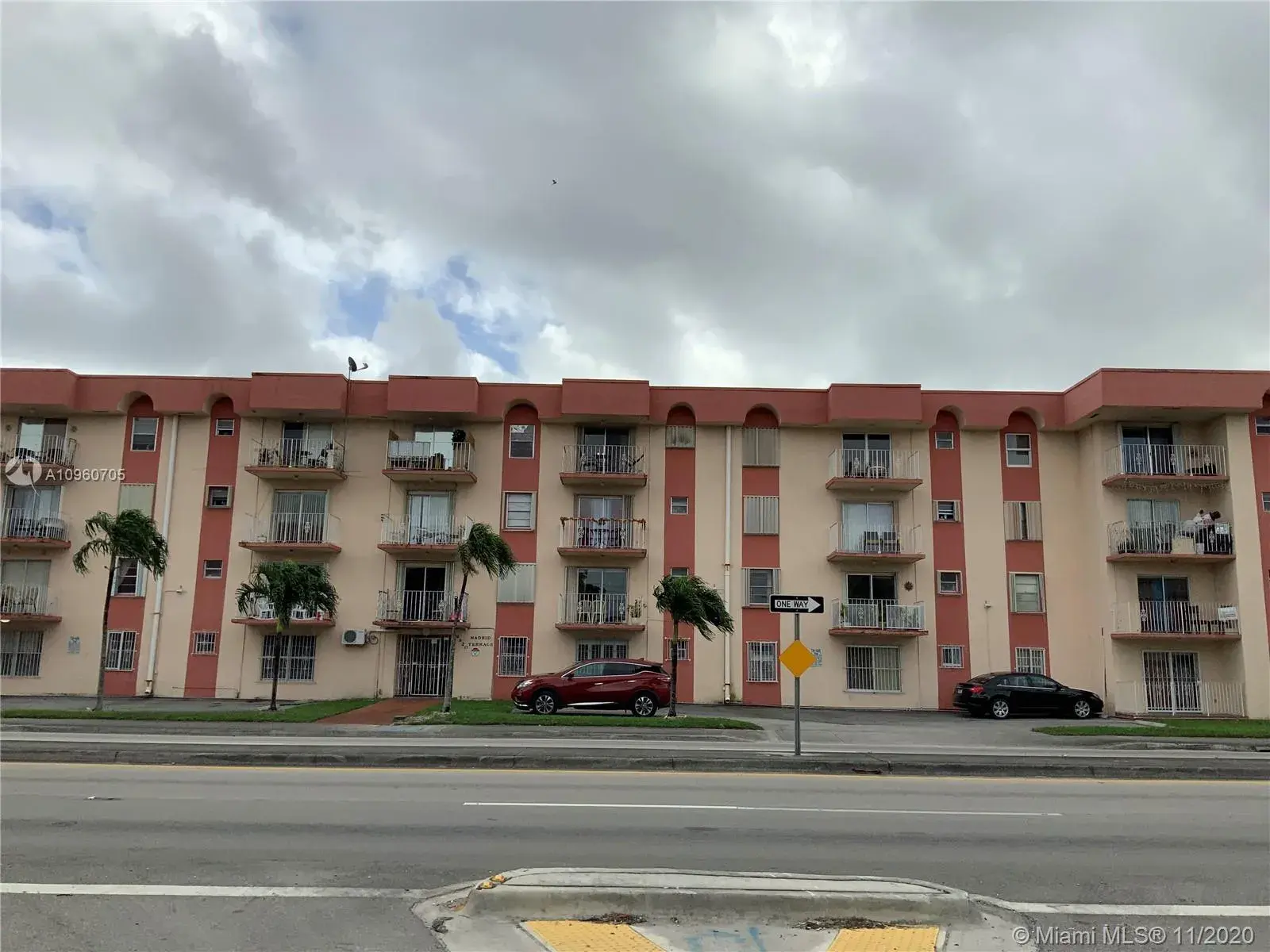2 bedroom 1 bath Residential for sale at 6820 W Flagler St # 409, Miami FL 33144