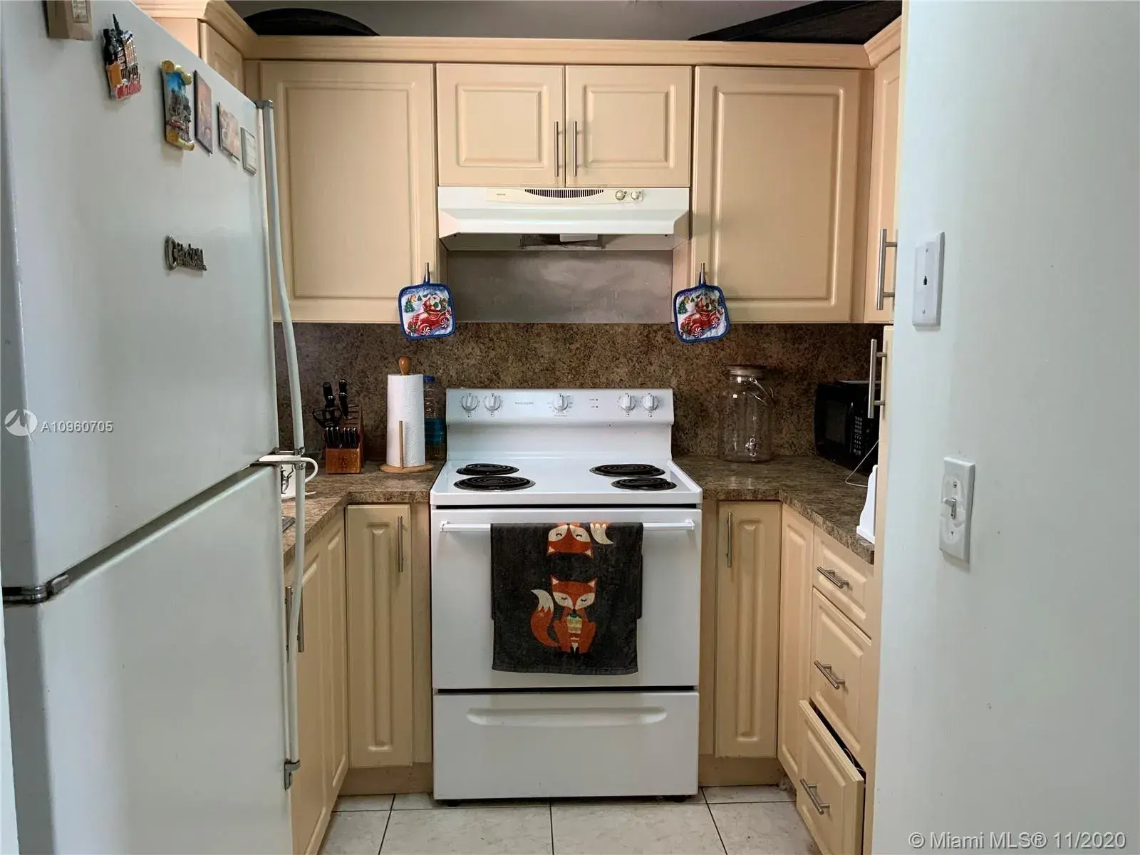 6820 W Flagler St # 409, Miami FL 33144