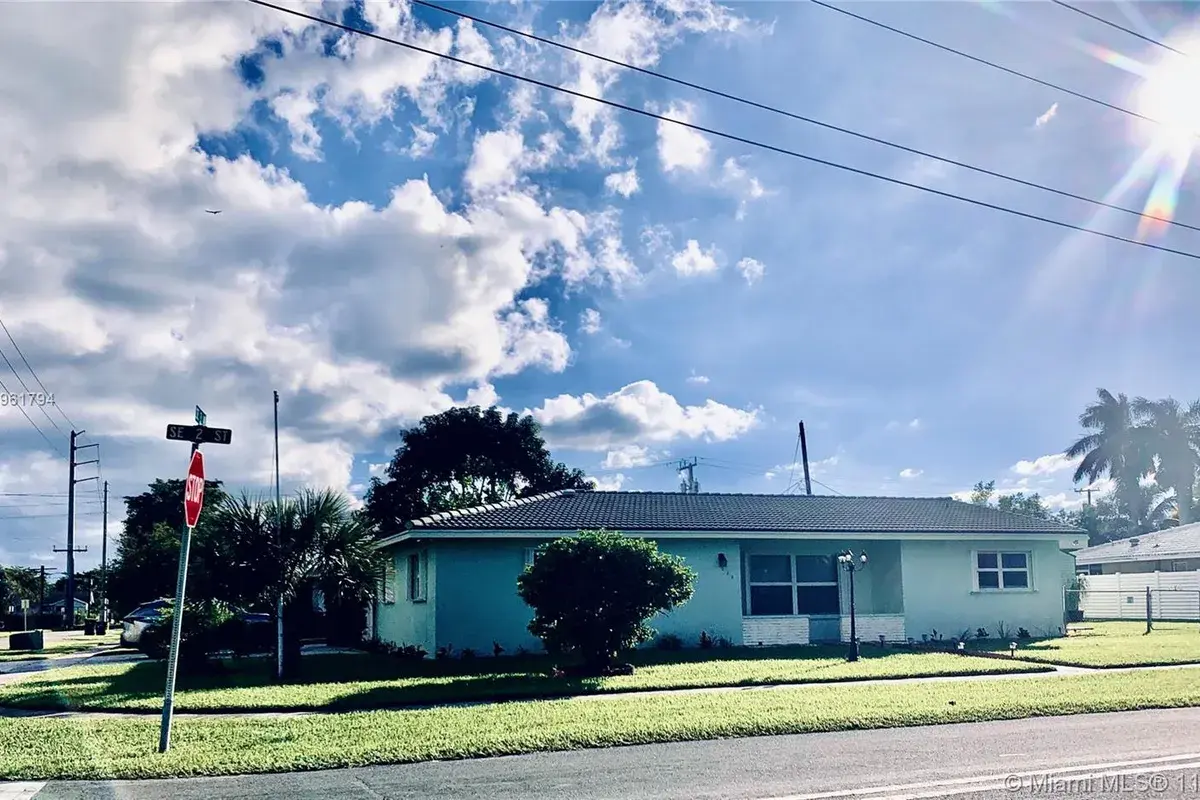 238 SE 2nd St, Dania Beach FL 33004