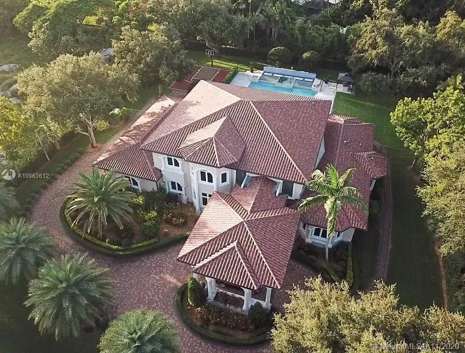 6 bedroom 6 bath Residential for sale at 7815 SW 120th St, Pinecrest FL 33156
