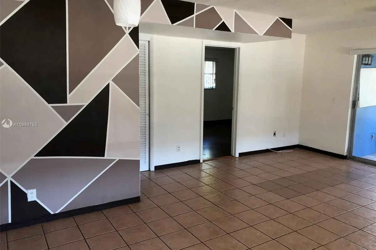 3720 Harrison St # 1, Hollywood FL 33021