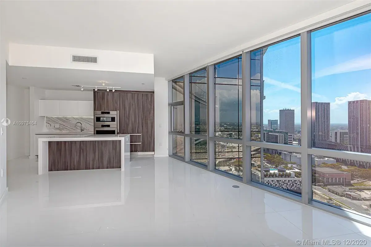 851 NE 1st Ave # 2802, Miami FL 33132
