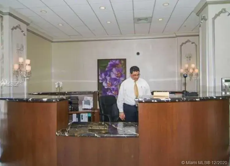 5600 Collins Ave # 15B, Miami Beach FL 33140