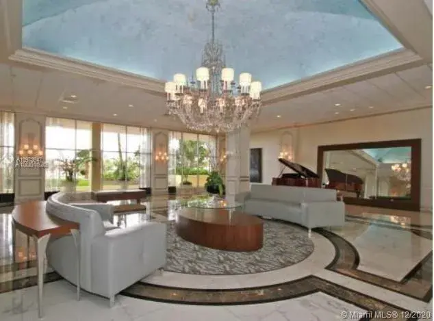 5600 Collins Ave # 15B, Miami Beach FL 33140