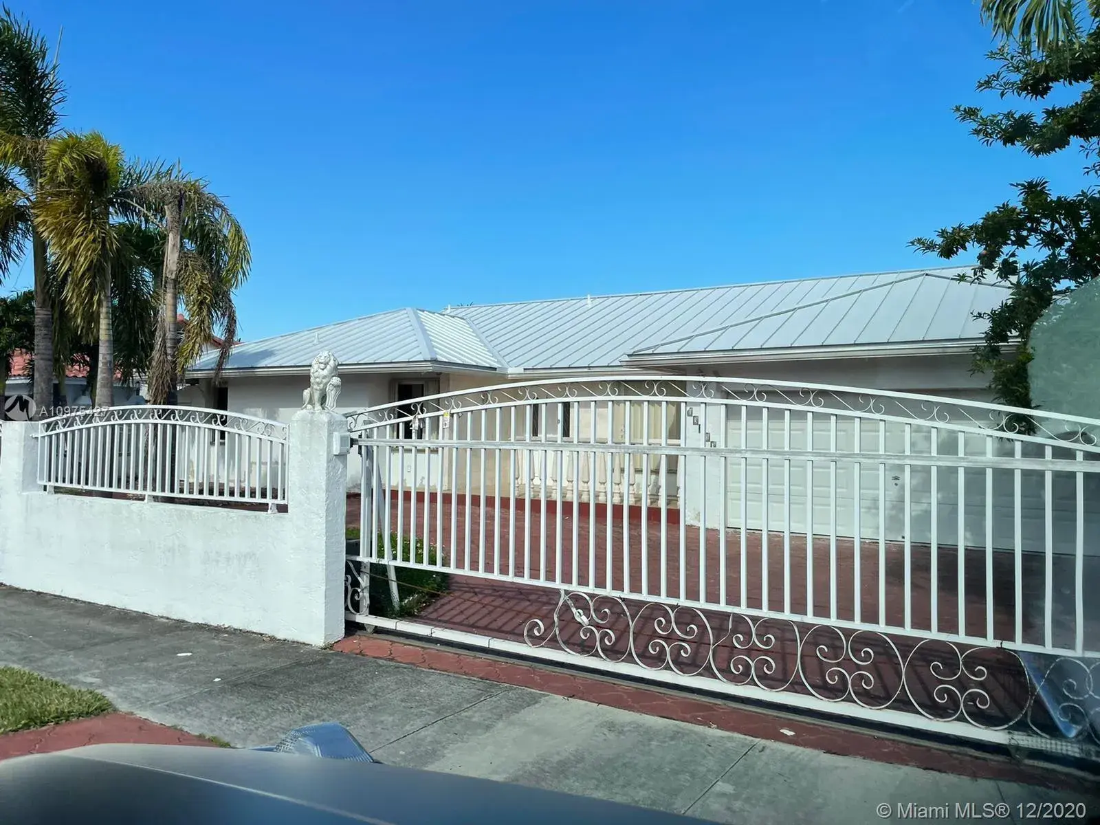 4 bedroom 3 bath Residential Lease for rent at 13513 SW 5th St, Miami FL 33184