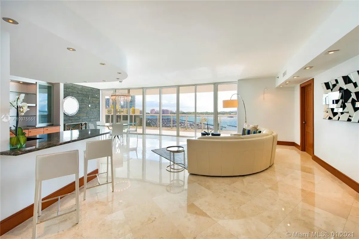 400 Alton Rd # 1106, Miami Beach FL 33139