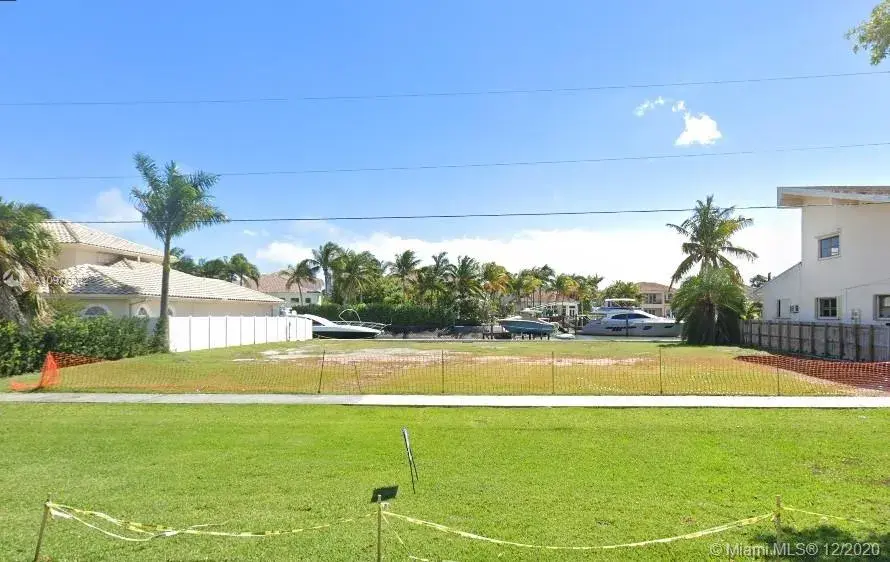 1102 Washington St, Hollywood FL 33019