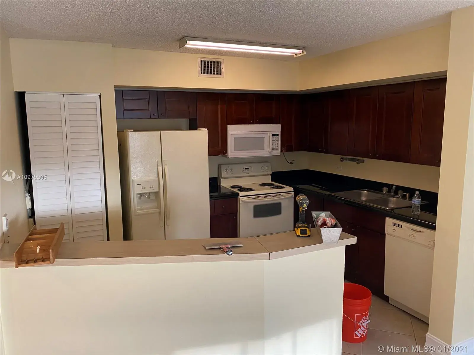 3610 N 56th Ave # 202, Hollywood FL 33021
