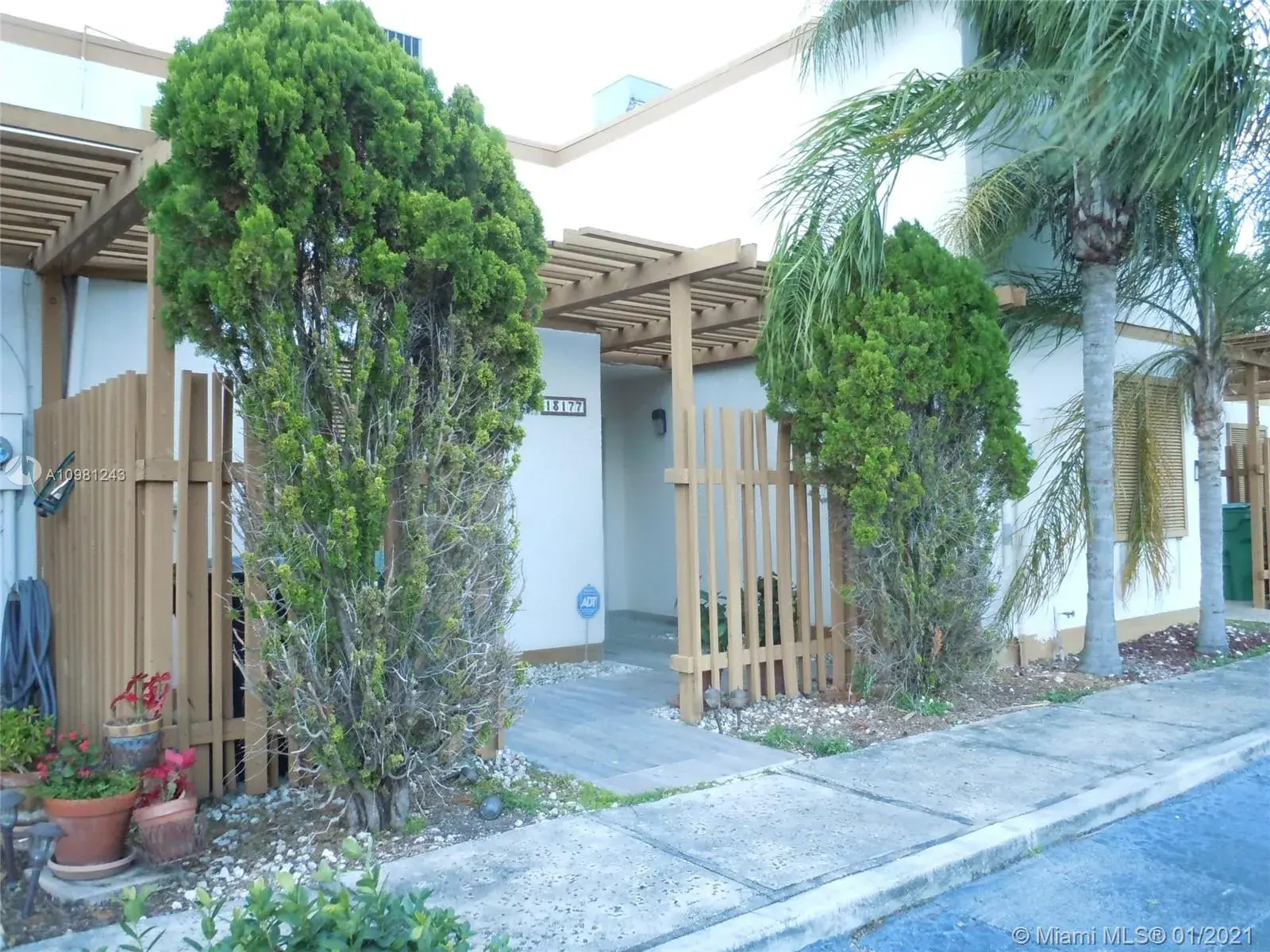 2 bedroom 2 bath Residential for sale at 13177 SW 10th Ln, Miami FL 33184