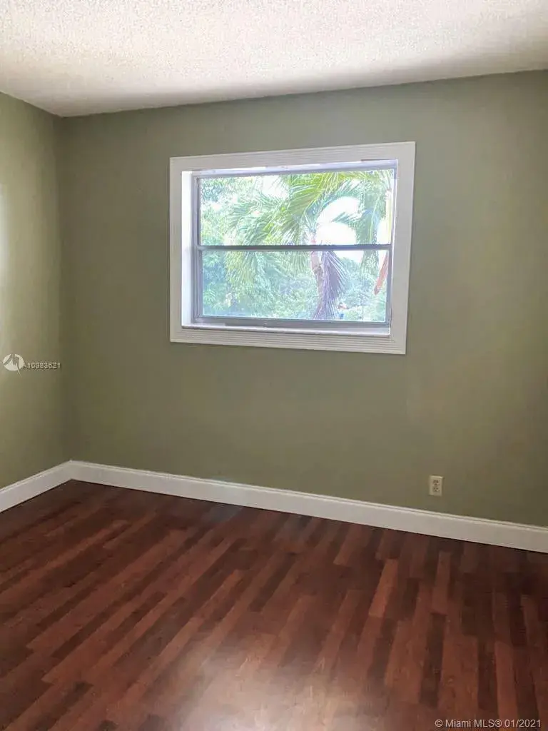 251 Berkley Rd # 203, Hollywood FL 33024