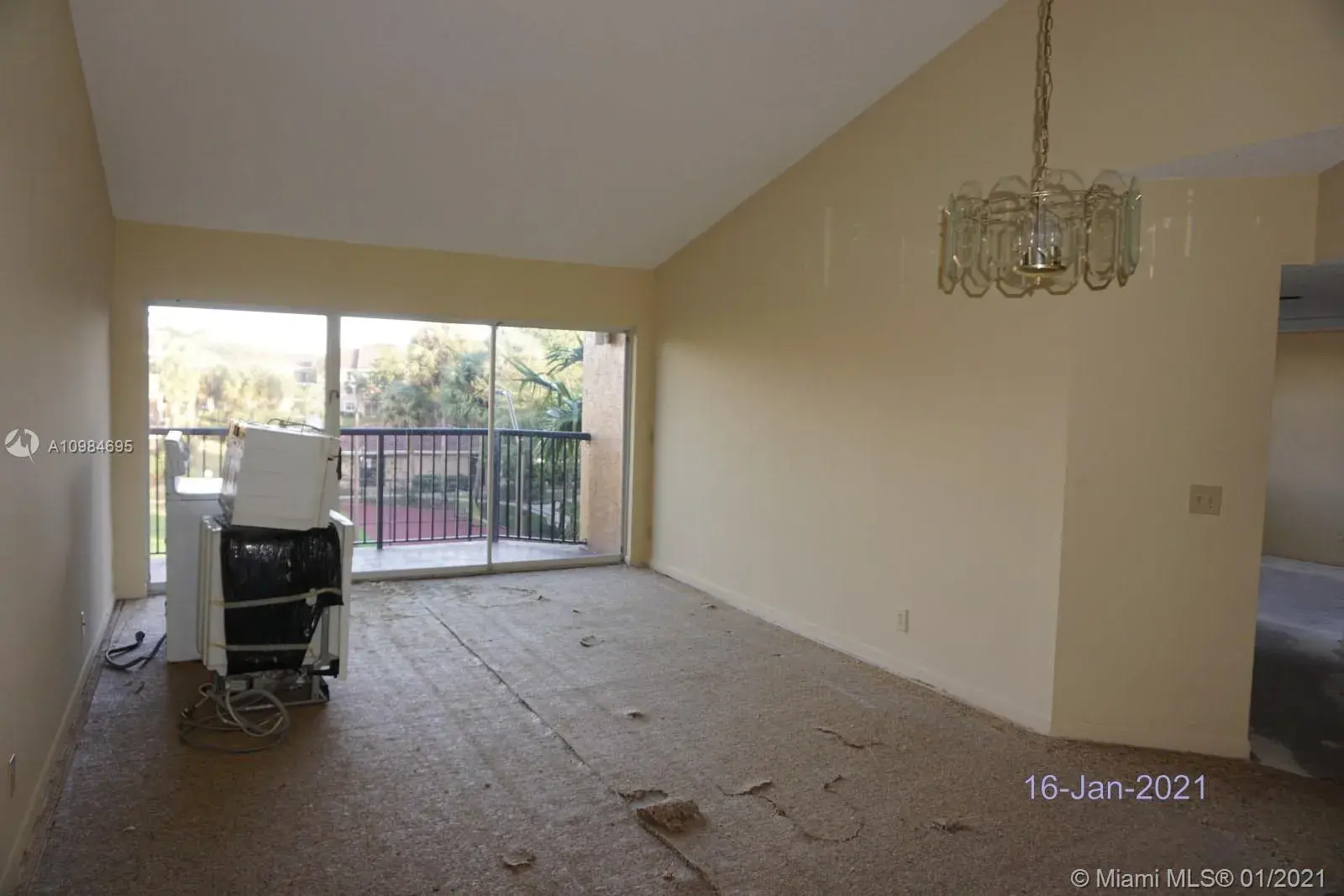 8801 Wiles Rd # 308, Coral Springs FL 33067