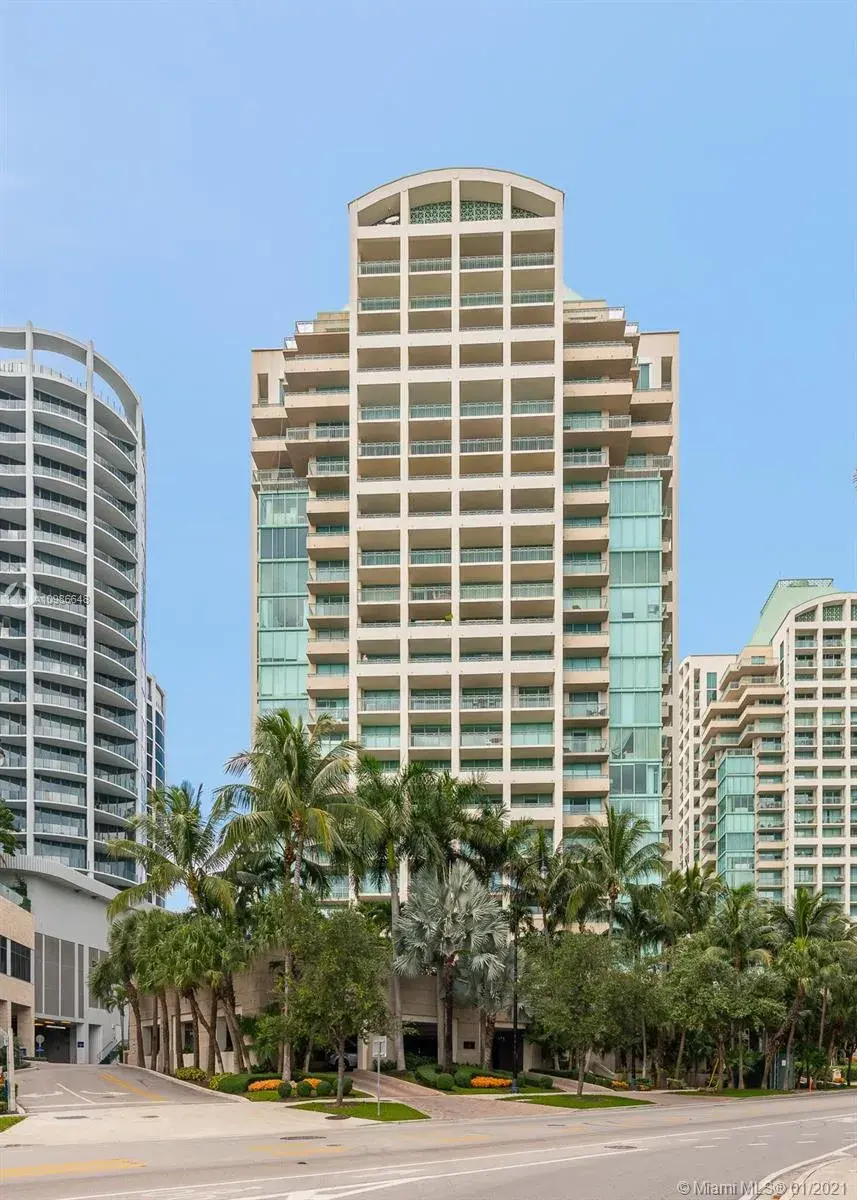 2 bedroom 2 bath for rent at 3400 SW 27th Ave # 1904, Coconut Grove FL 33133