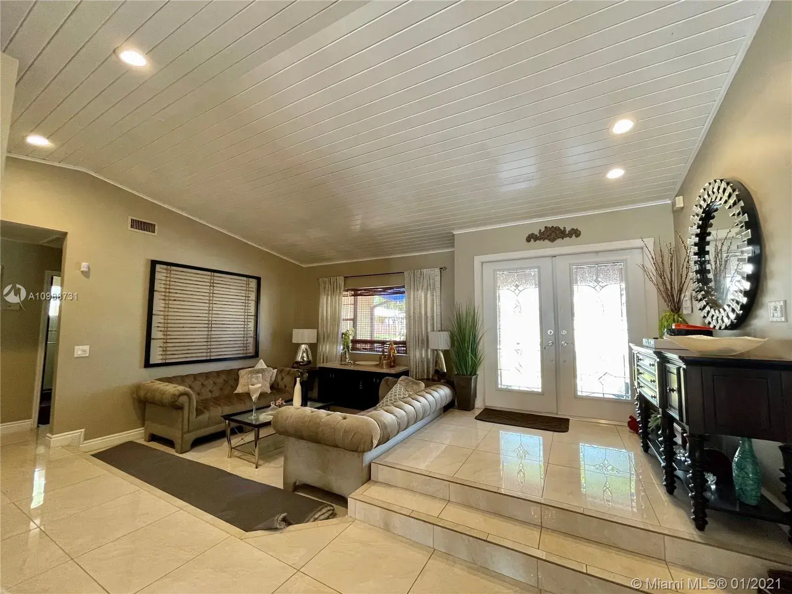 9800 NW 28th Ter, Doral FL 33172