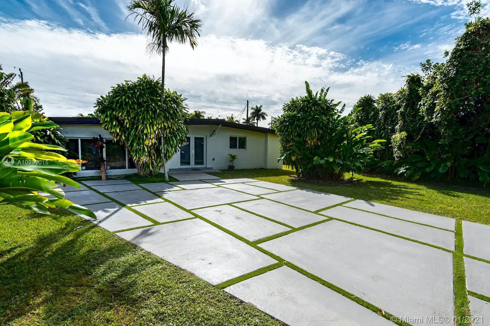 4651 SW 97th Ct, Miami FL 33165