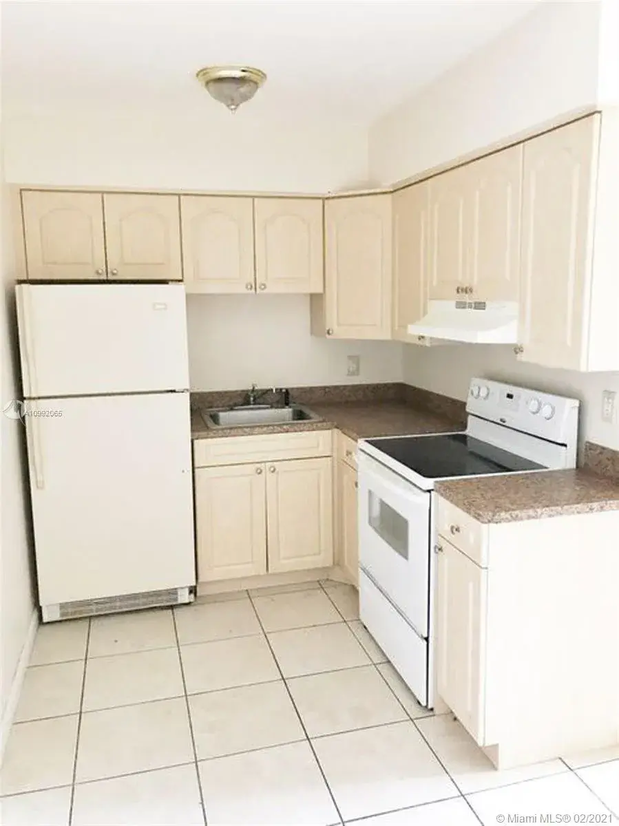 5910 NE 18th Ave # 7, Fort Lauderdale FL 33334